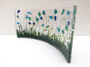 Rear of glass curve